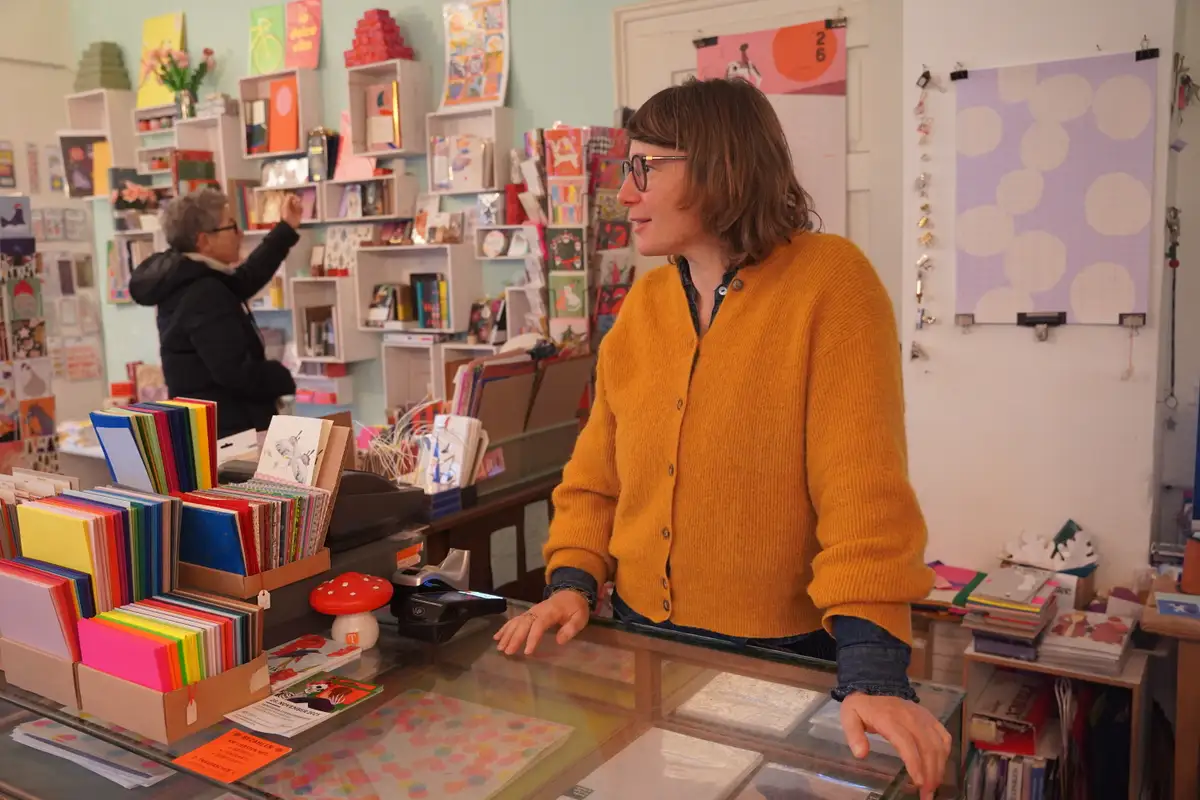 Leerk-ndigen-und-Verkaufen-Buchhandlung-f-llt-der-Spekulation-zum-Opfer