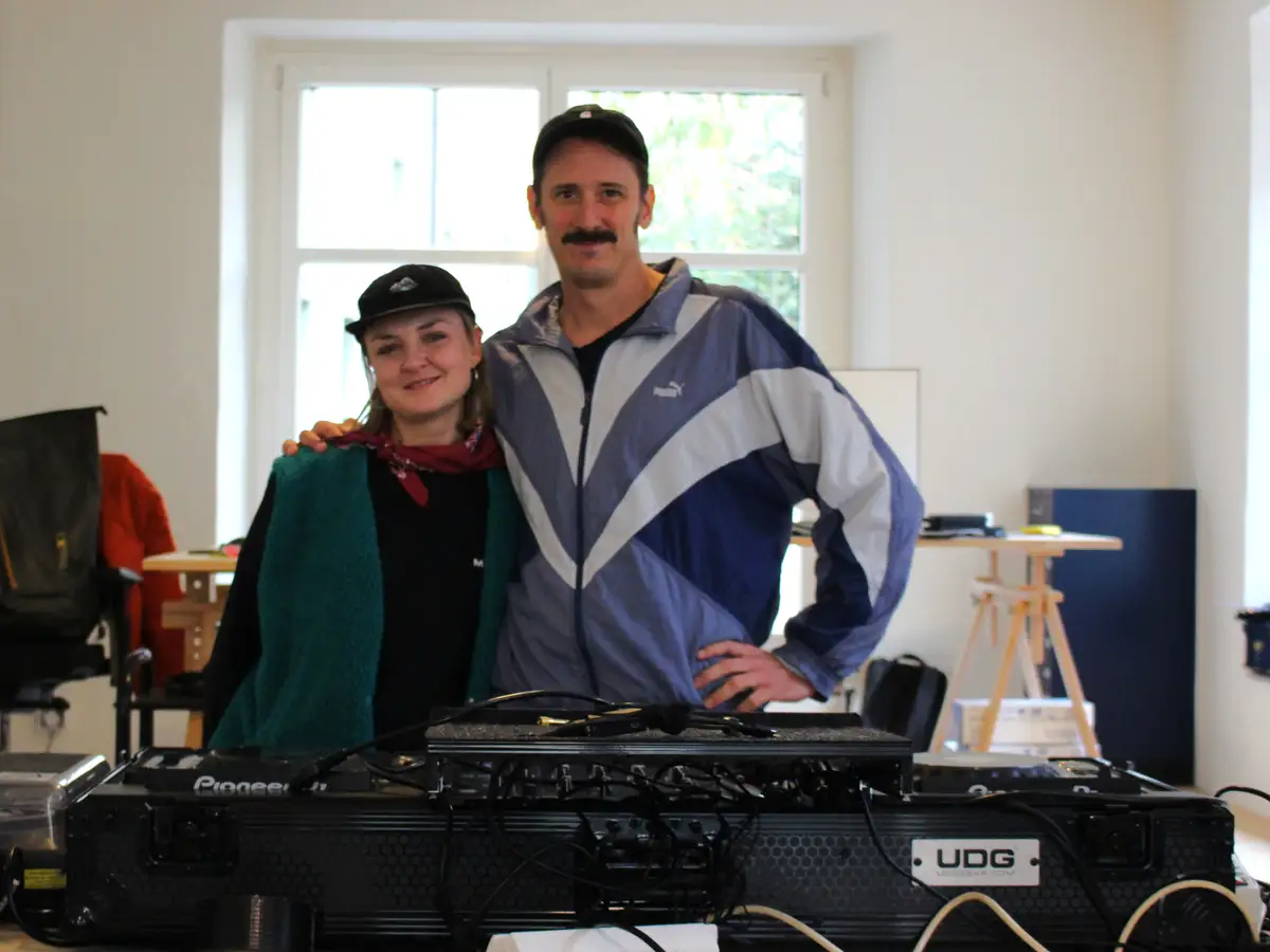 Radio-Plattenladen-Konzertb-hne-GDS-FM-kehrt-in-den-Kreis-4-zur-ck