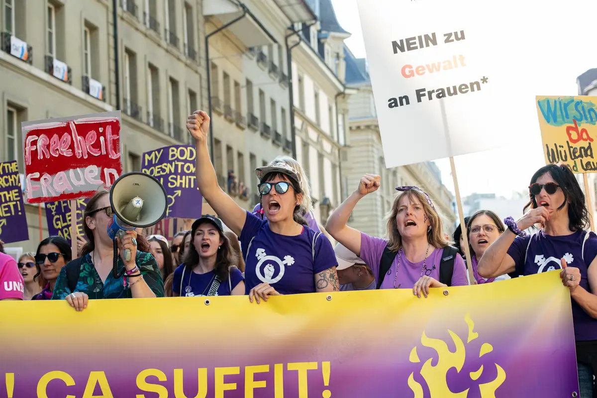 -Wir-sind-atmende-blutende-lachende-mutige-Menschen-mit-Tr-umen-