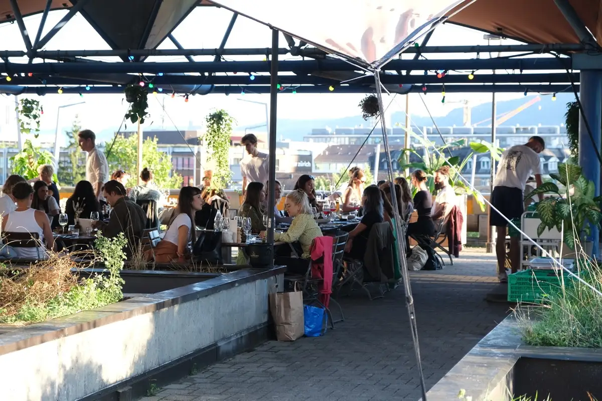 Z-ri-Literatur-Jazzhane-Festival-und-ein-Gastro-Popup-ber-Tomaten