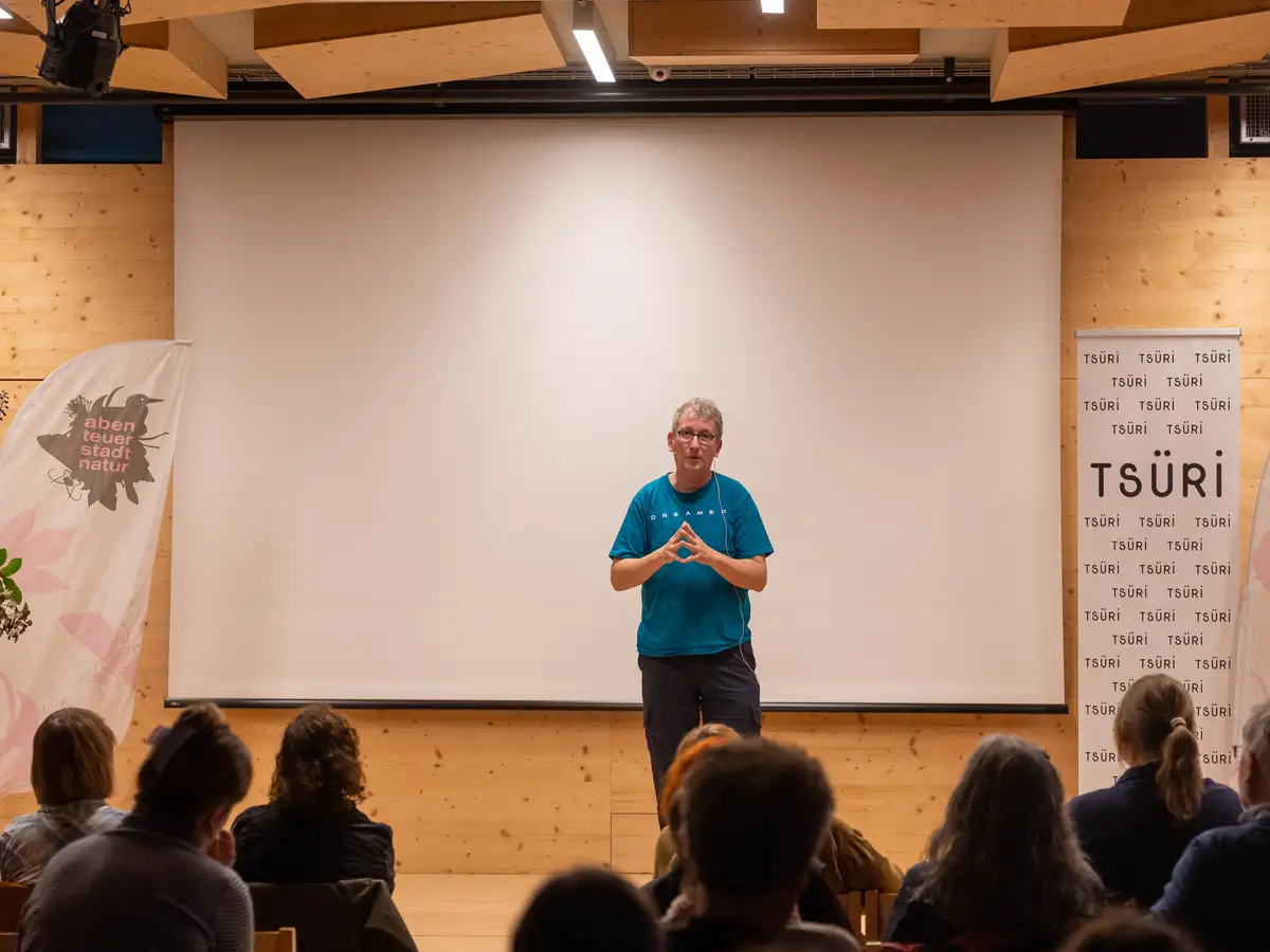 Das-war-die-Pitch-Night-Nachtschw-rmer-innen-aufgepasst-