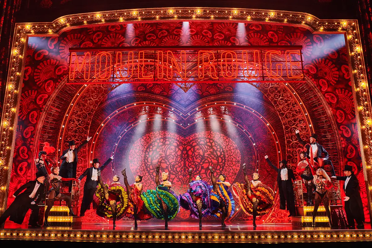 Zum-ersten-Mal-tanzt-das-Moulin-Rouge-in-Z-rich
