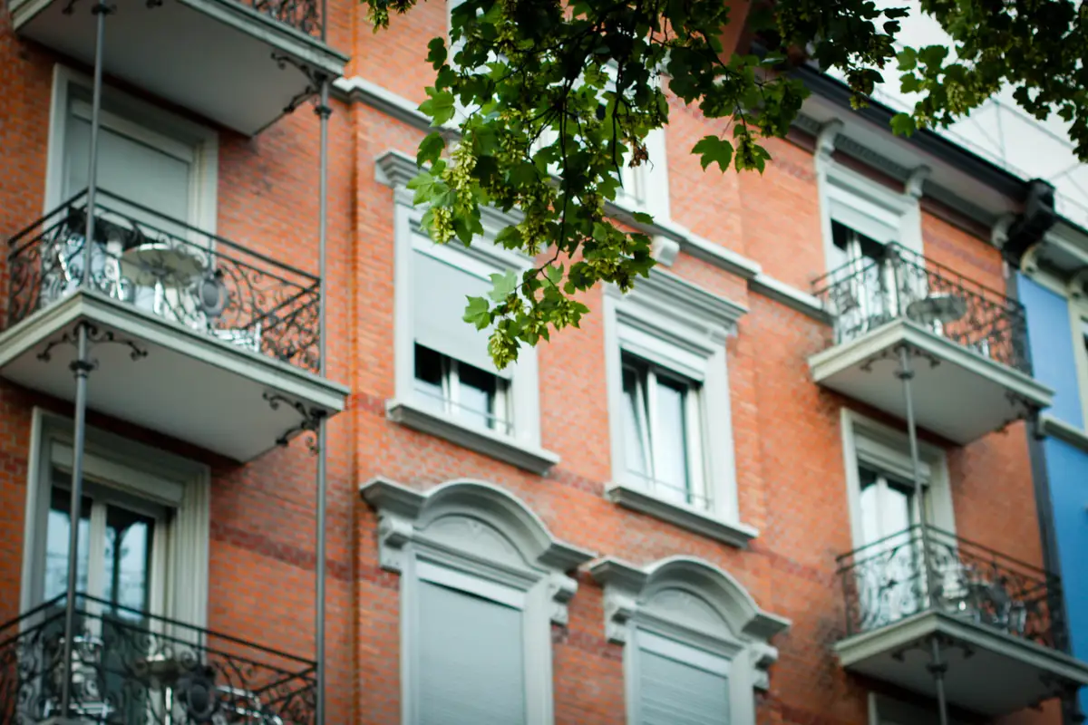 -Reclaim-Wiedikon-Mitglieder-der-AL-k-mpfen-gegen-Business-Apartments