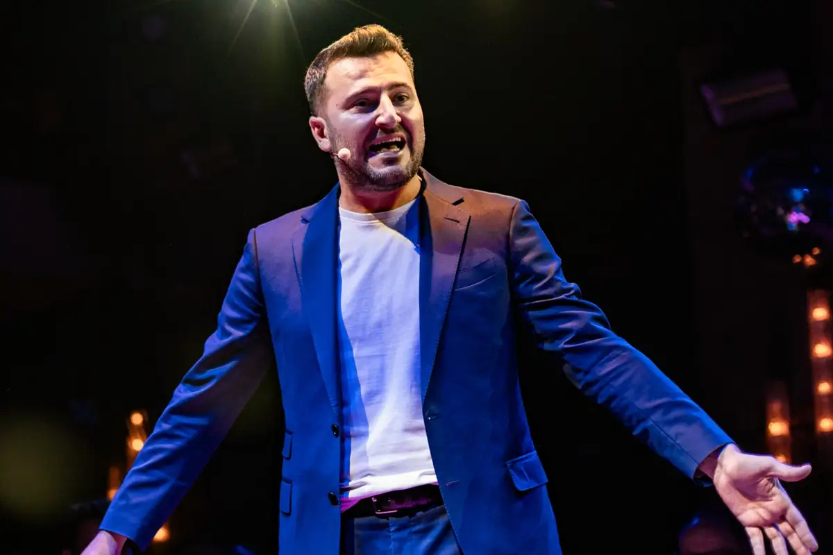 So-reagiert-FDP-Pr-sident-P-rparim-Avdili-auf-den-Weltwoche-Angriff