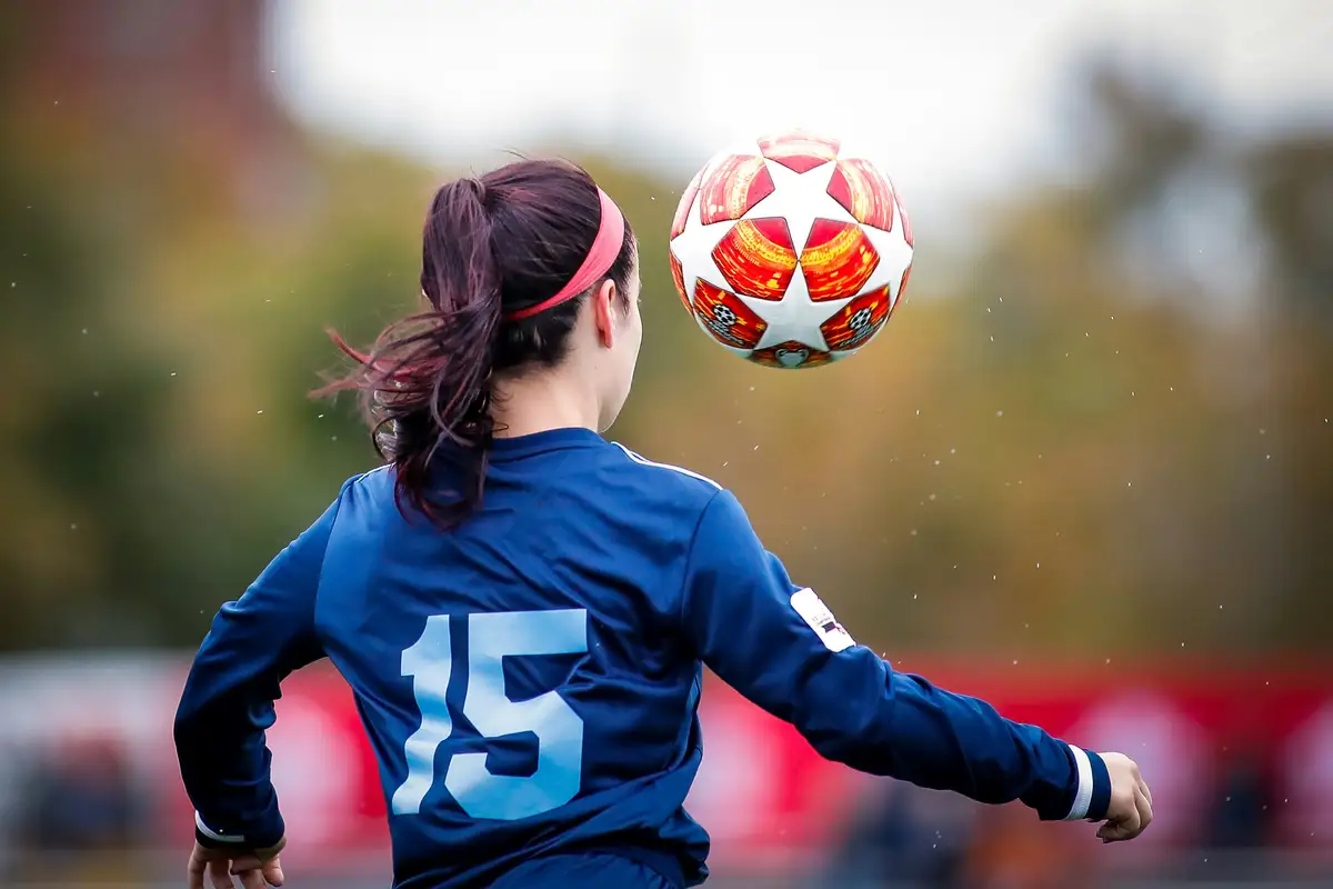 Weniger-Geld-f-r-Frauenfussball-weil-die-Spiele-friedlicher-sind-