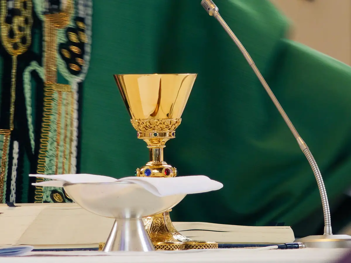 Erste-Erzbisch-fin-in-England-Das-Patriarchat-in-Frauenhand