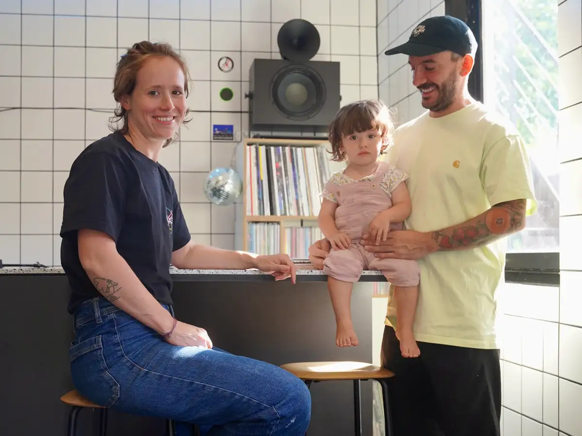 -Format-Records-Books-Mobiler-Plattenladen-wird-im-Kreis-5-sesshaft